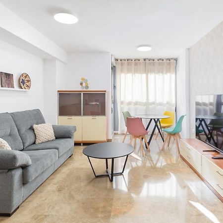 Piso Familiar Cerca Del Centro, Ac Y Wifi Gratis Apartment Valencia Ngoại thất bức ảnh
