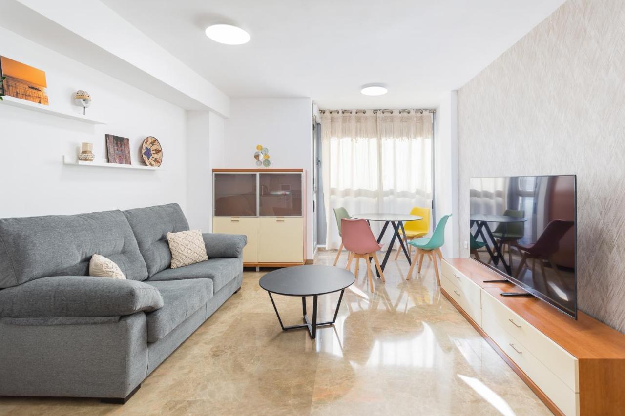 Piso Familiar Cerca Del Centro, Ac Y Wifi Gratis Apartment Valencia Ngoại thất bức ảnh