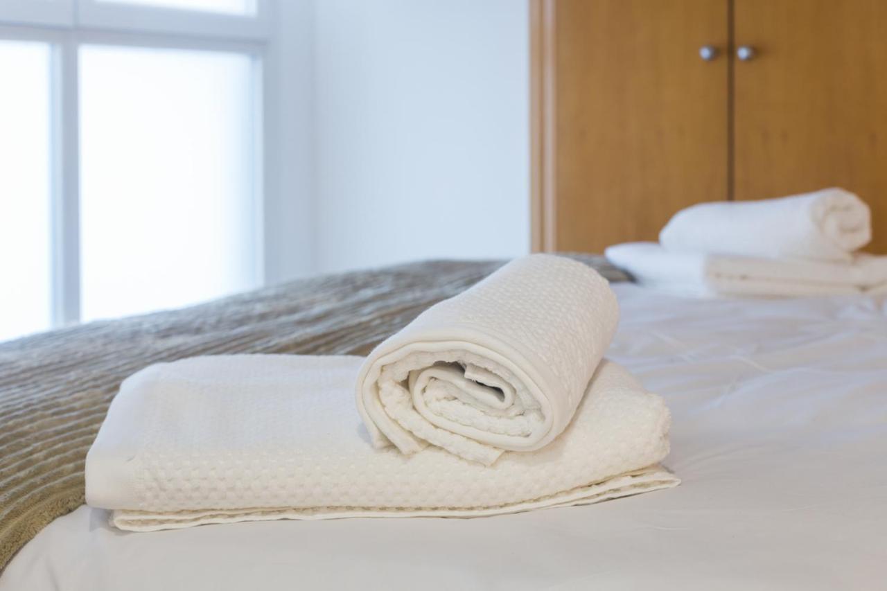 Piso Familiar Cerca Del Centro, Ac Y Wifi Gratis Apartment Valencia Ngoại thất bức ảnh