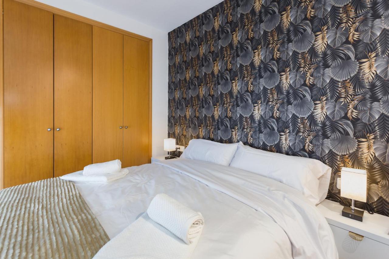 Piso Familiar Cerca Del Centro, Ac Y Wifi Gratis Apartment Valencia Ngoại thất bức ảnh