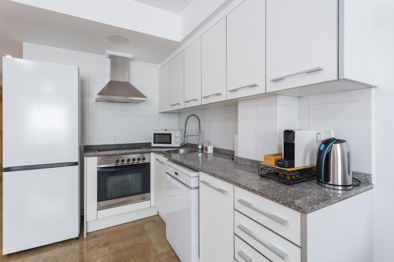 Piso Familiar Cerca Del Centro, Ac Y Wifi Gratis Apartment Valencia Ngoại thất bức ảnh