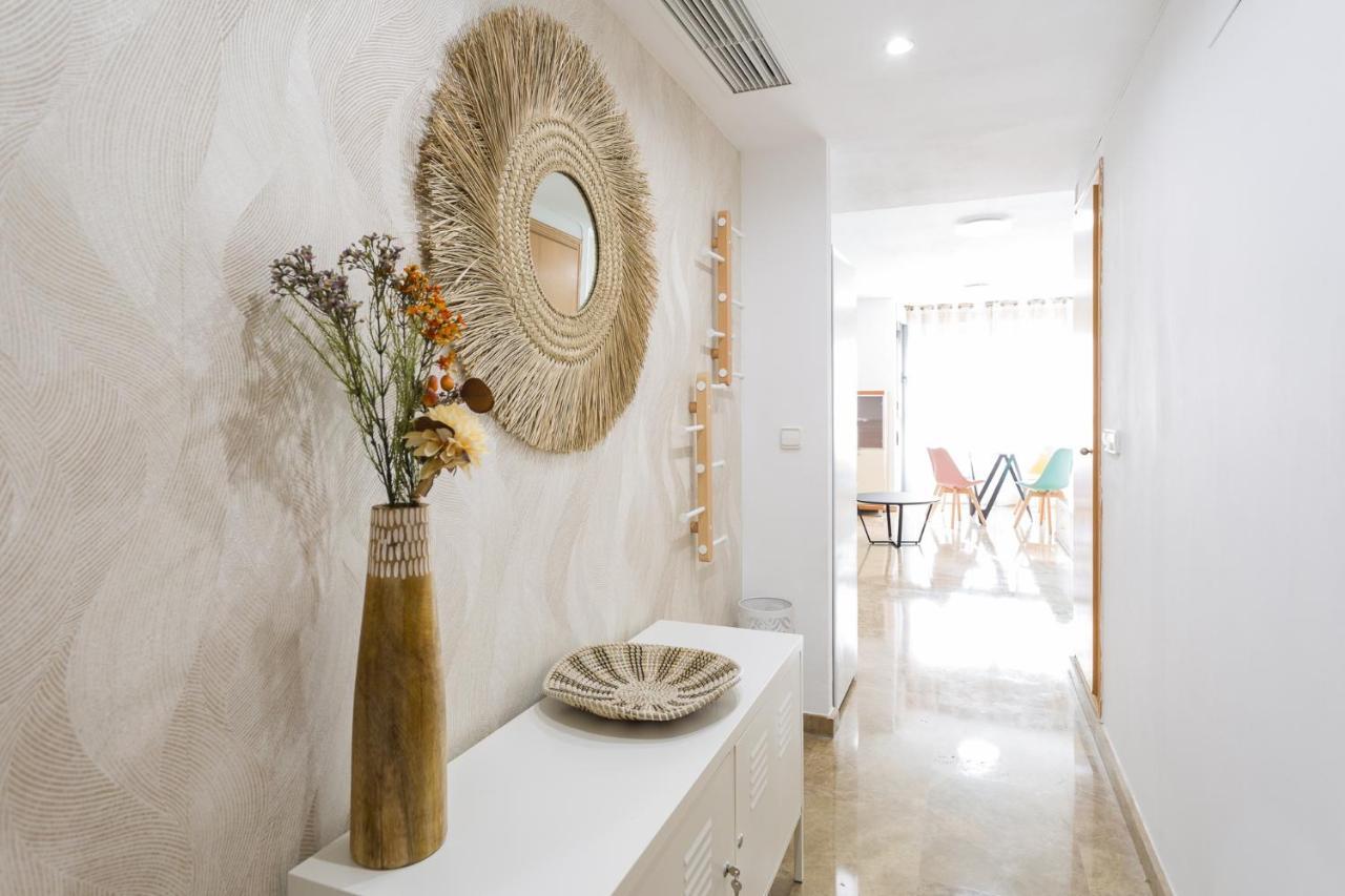 Piso Familiar Cerca Del Centro, Ac Y Wifi Gratis Apartment Valencia Ngoại thất bức ảnh