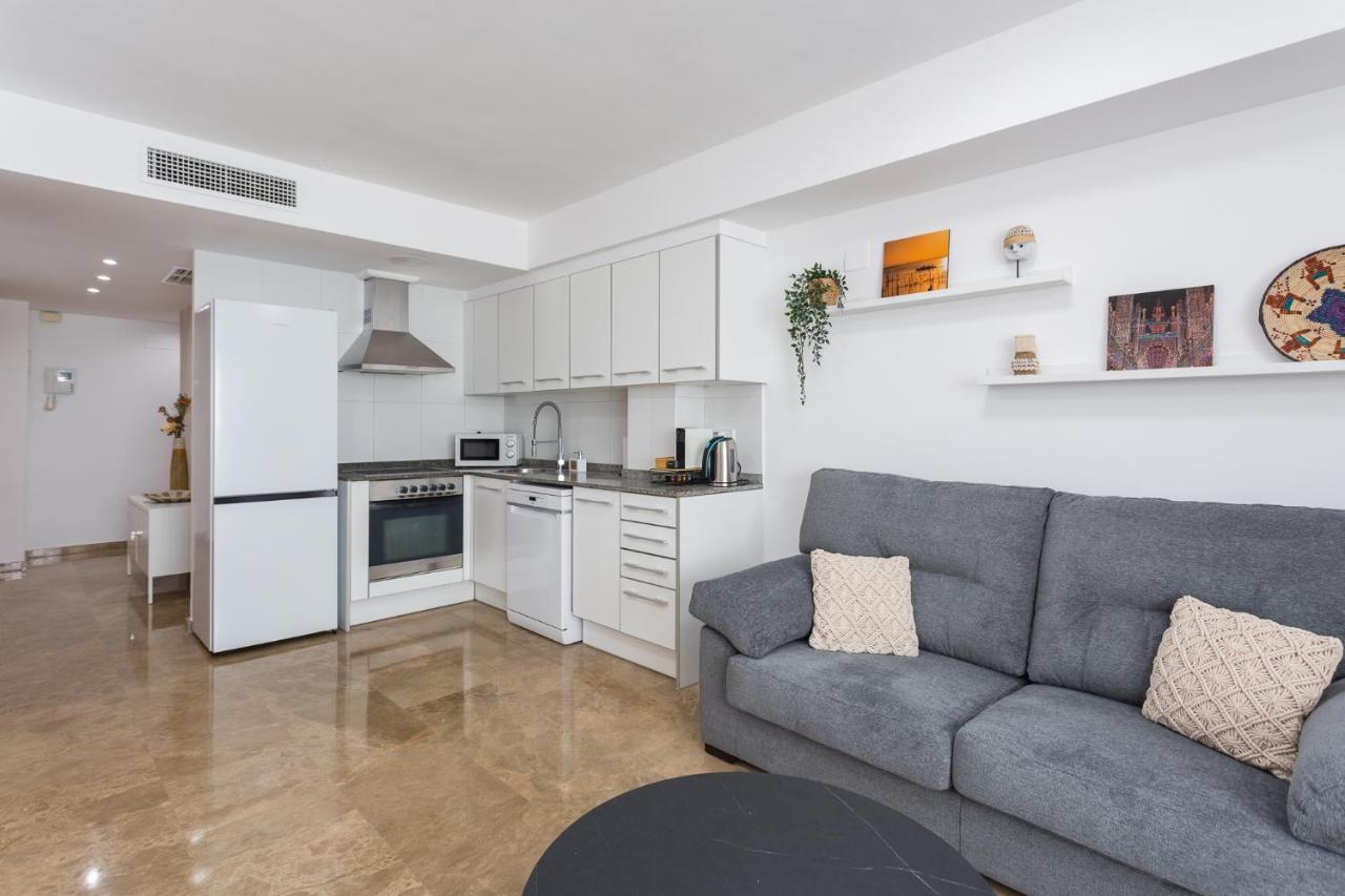 Piso Familiar Cerca Del Centro, Ac Y Wifi Gratis Apartment Valencia Ngoại thất bức ảnh