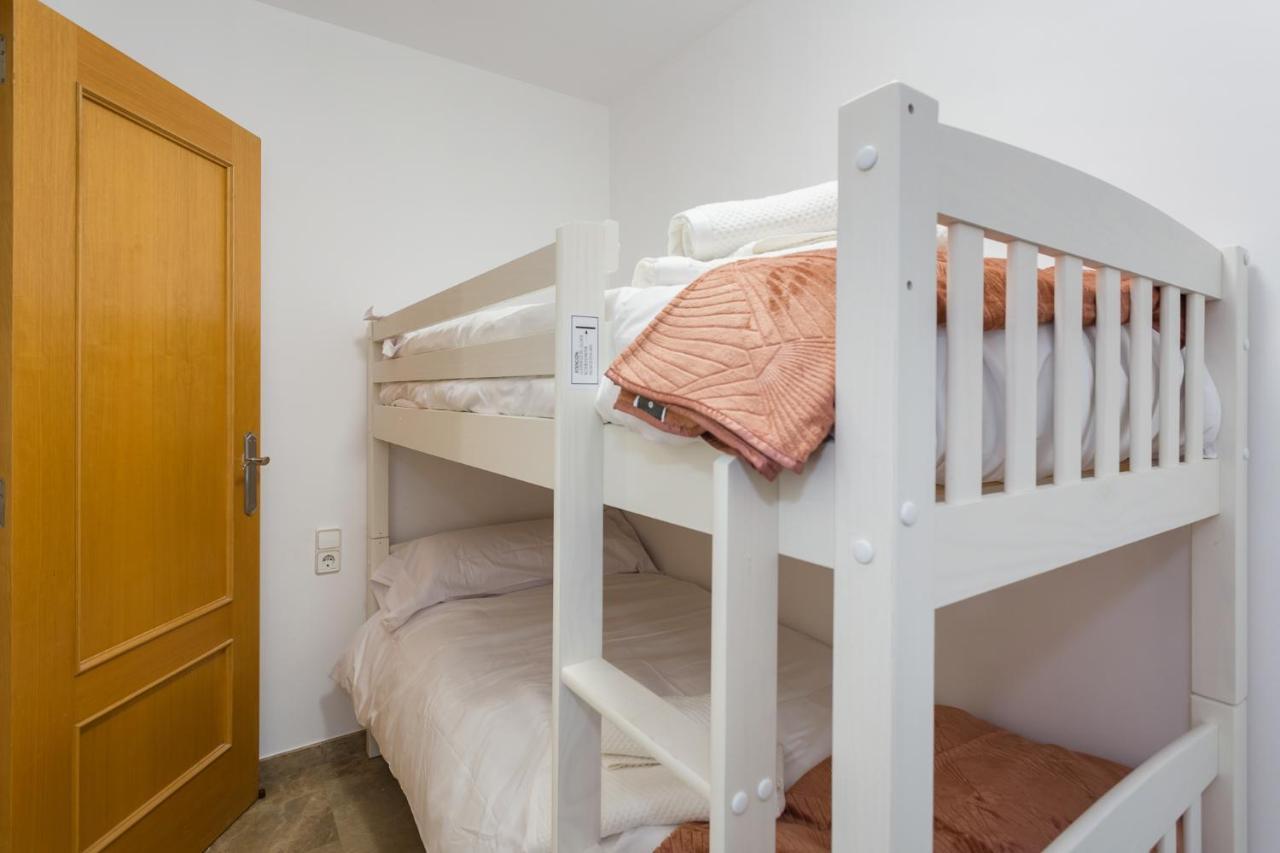 Piso Familiar Cerca Del Centro, Ac Y Wifi Gratis Apartment Valencia Ngoại thất bức ảnh