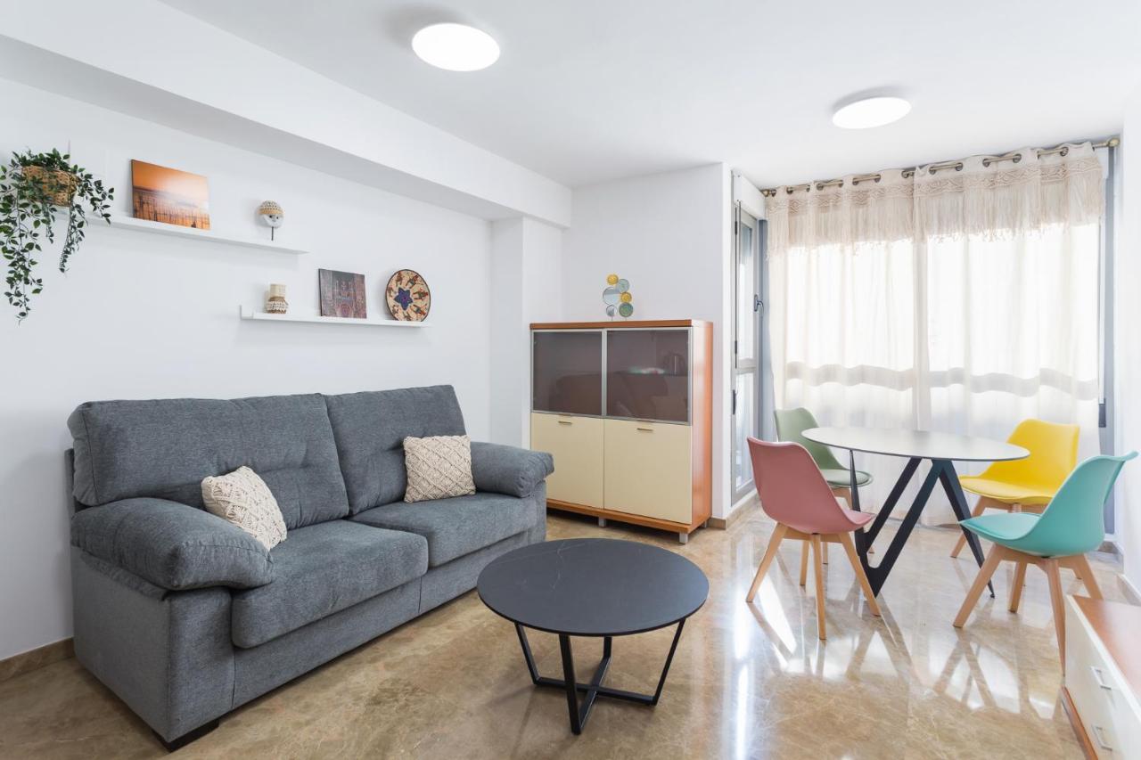 Piso Familiar Cerca Del Centro, Ac Y Wifi Gratis Apartment Valencia Ngoại thất bức ảnh