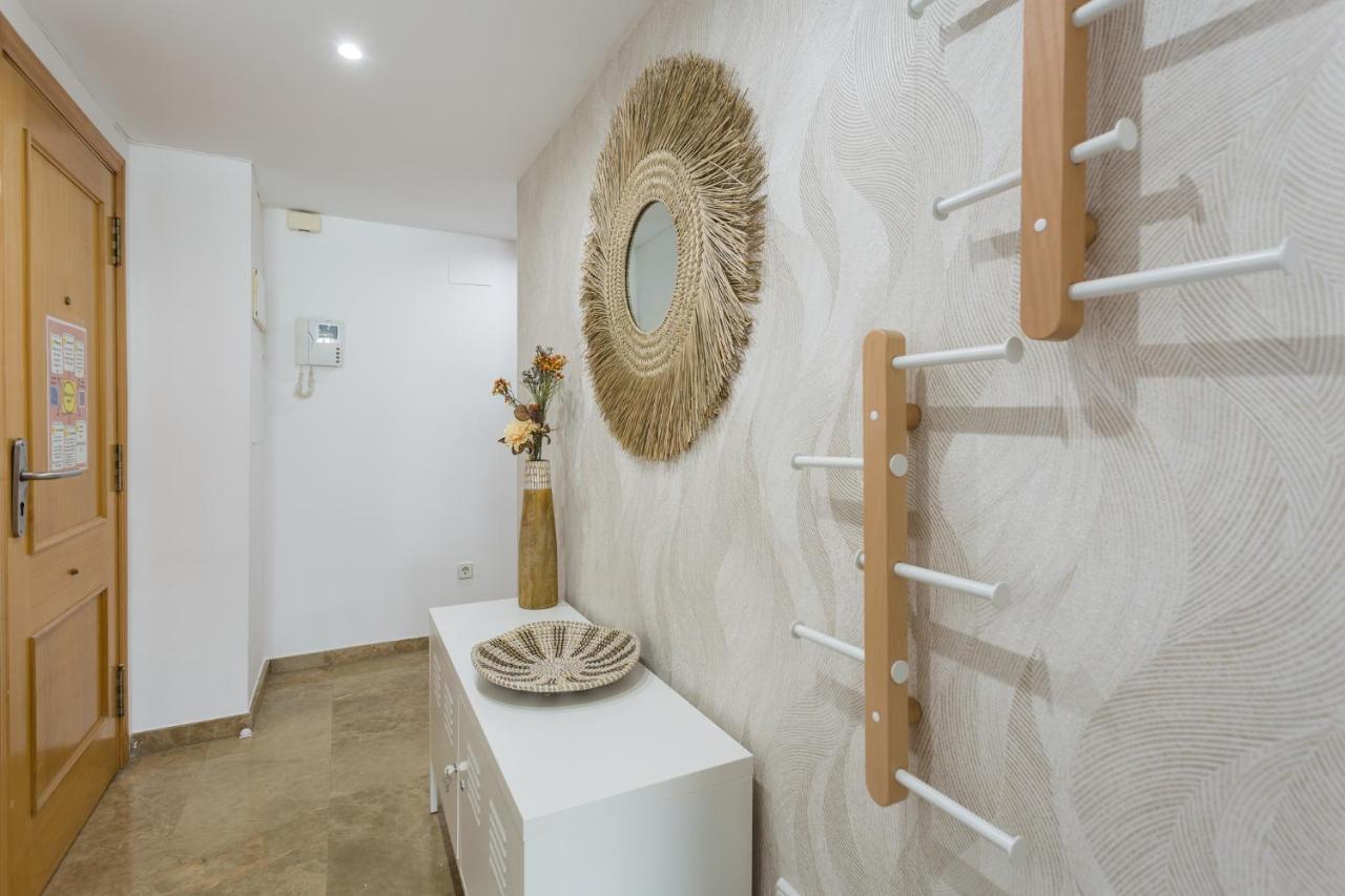 Piso Familiar Cerca Del Centro, Ac Y Wifi Gratis Apartment Valencia Ngoại thất bức ảnh