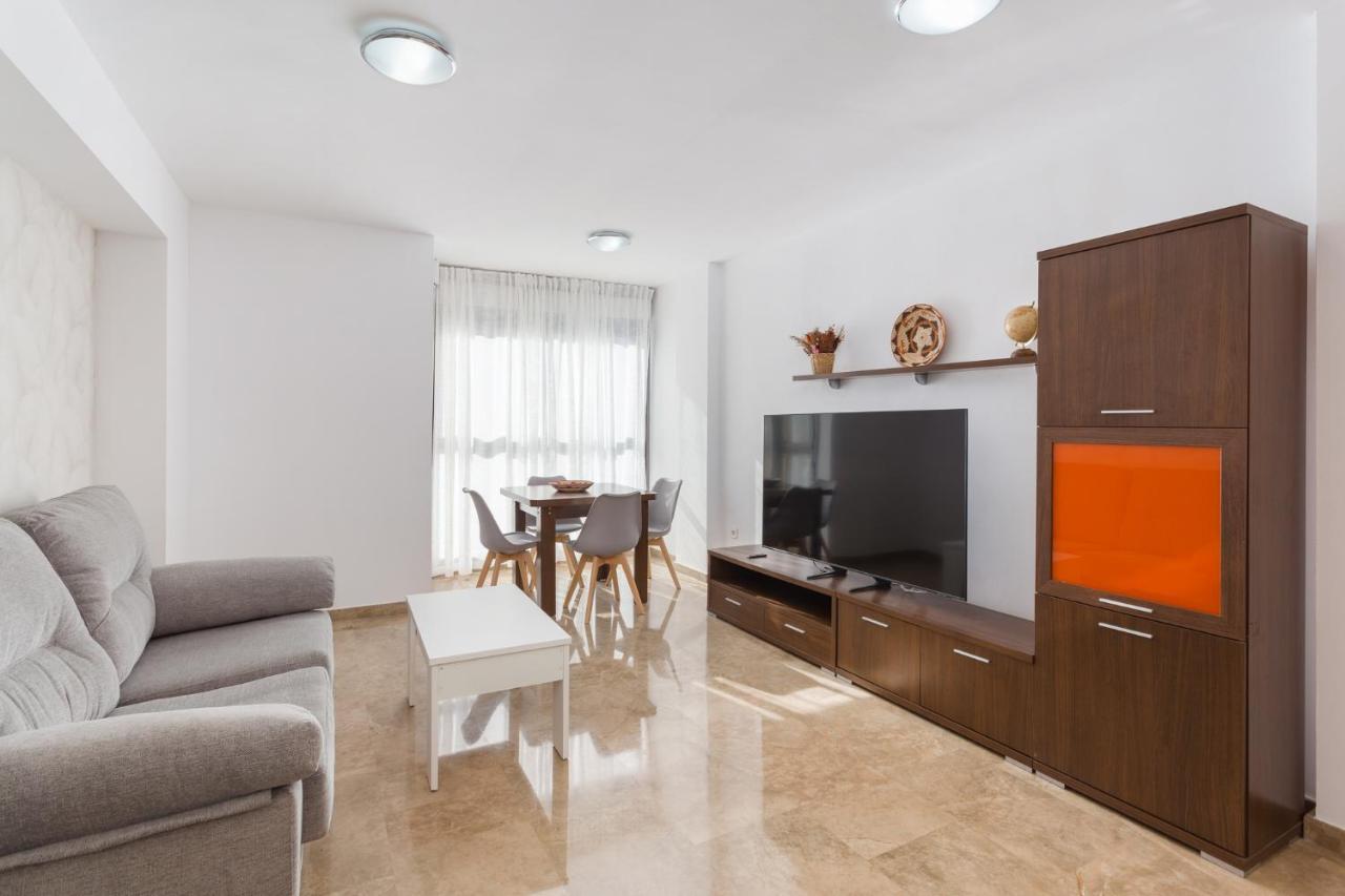 Piso Familiar Cerca Del Centro, Ac Y Wifi Gratis Apartment Valencia Ngoại thất bức ảnh