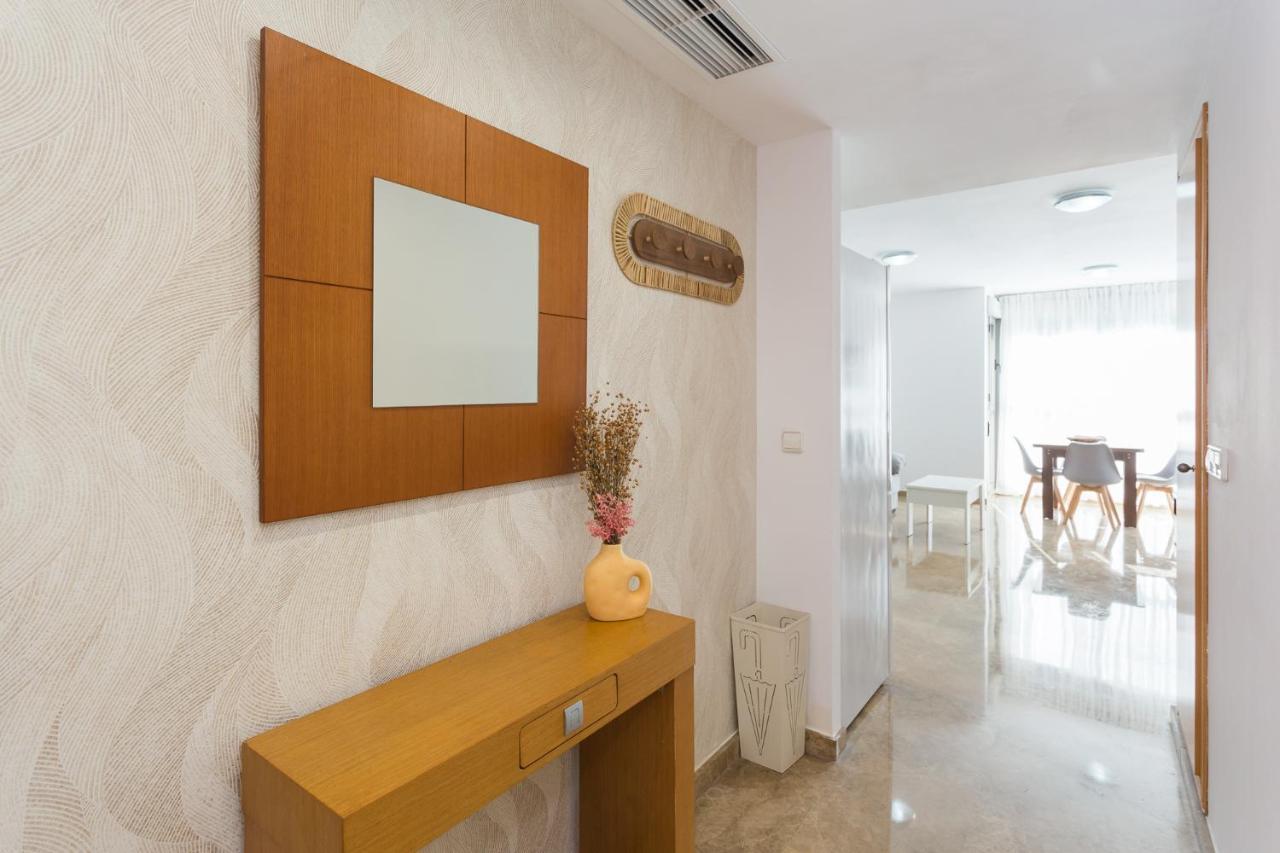 Piso Familiar Cerca Del Centro, Ac Y Wifi Gratis Apartment Valencia Ngoại thất bức ảnh