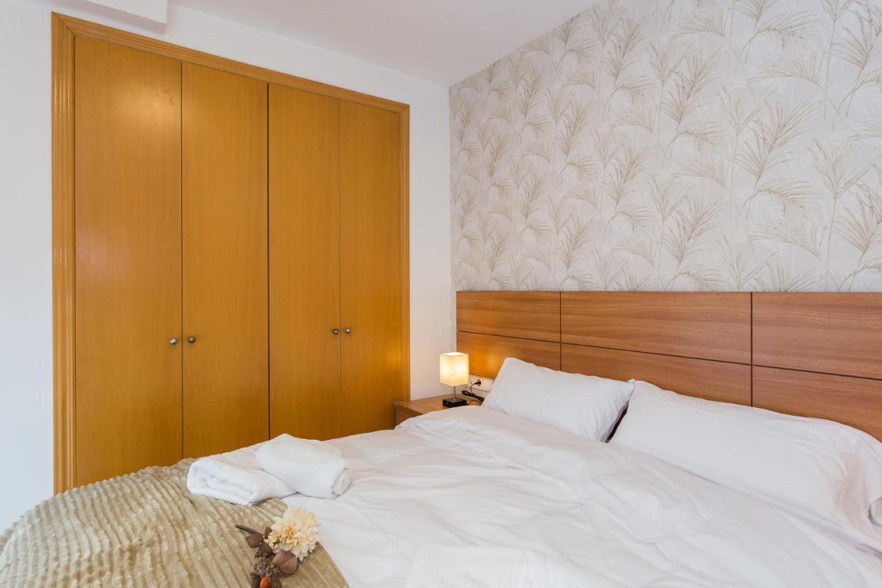 Piso Familiar Cerca Del Centro, Ac Y Wifi Gratis Apartment Valencia Ngoại thất bức ảnh