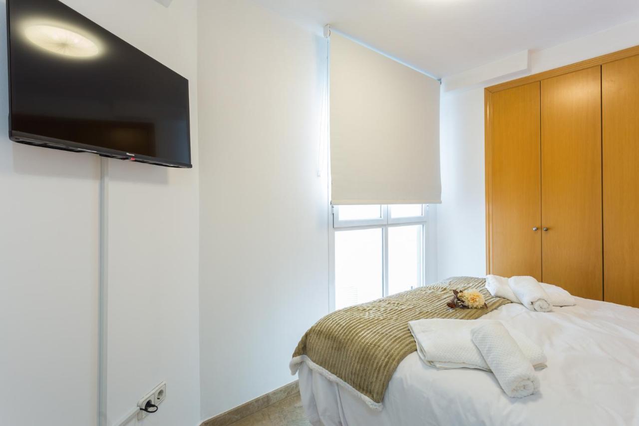 Piso Familiar Cerca Del Centro, Ac Y Wifi Gratis Apartment Valencia Ngoại thất bức ảnh