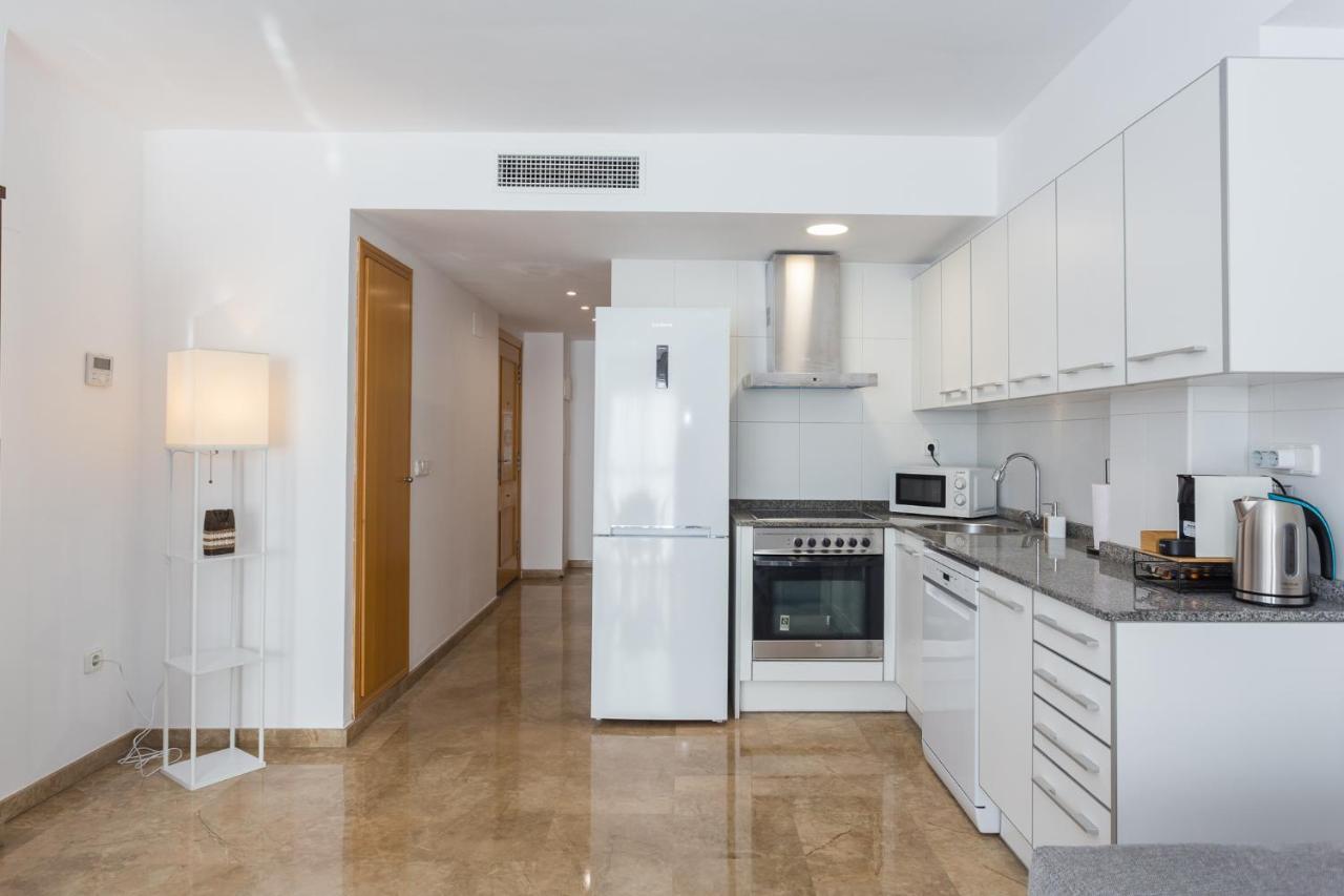 Piso Familiar Cerca Del Centro, Ac Y Wifi Gratis Apartment Valencia Ngoại thất bức ảnh