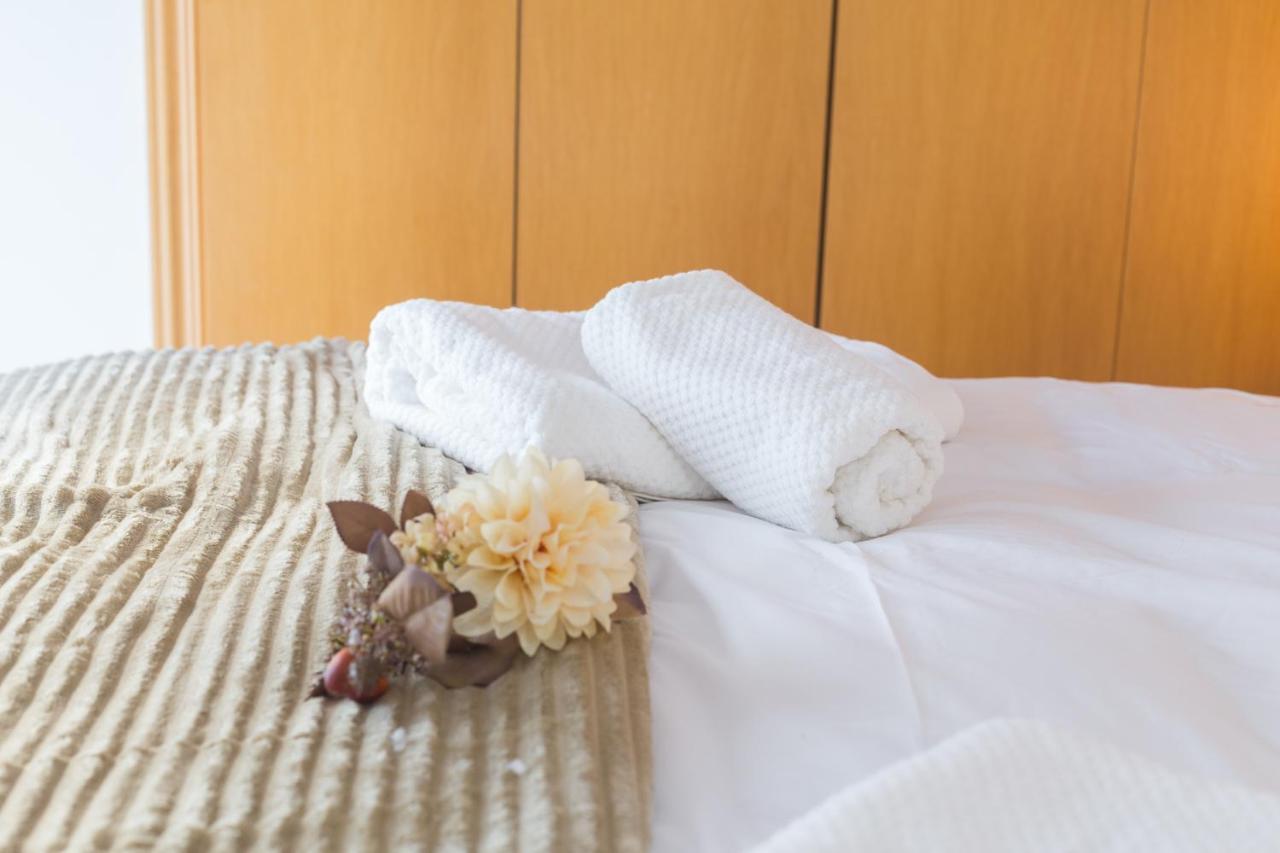 Piso Familiar Cerca Del Centro, Ac Y Wifi Gratis Apartment Valencia Ngoại thất bức ảnh