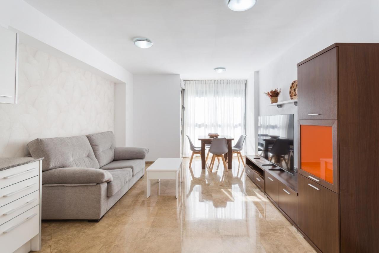 Piso Familiar Cerca Del Centro, Ac Y Wifi Gratis Apartment Valencia Ngoại thất bức ảnh