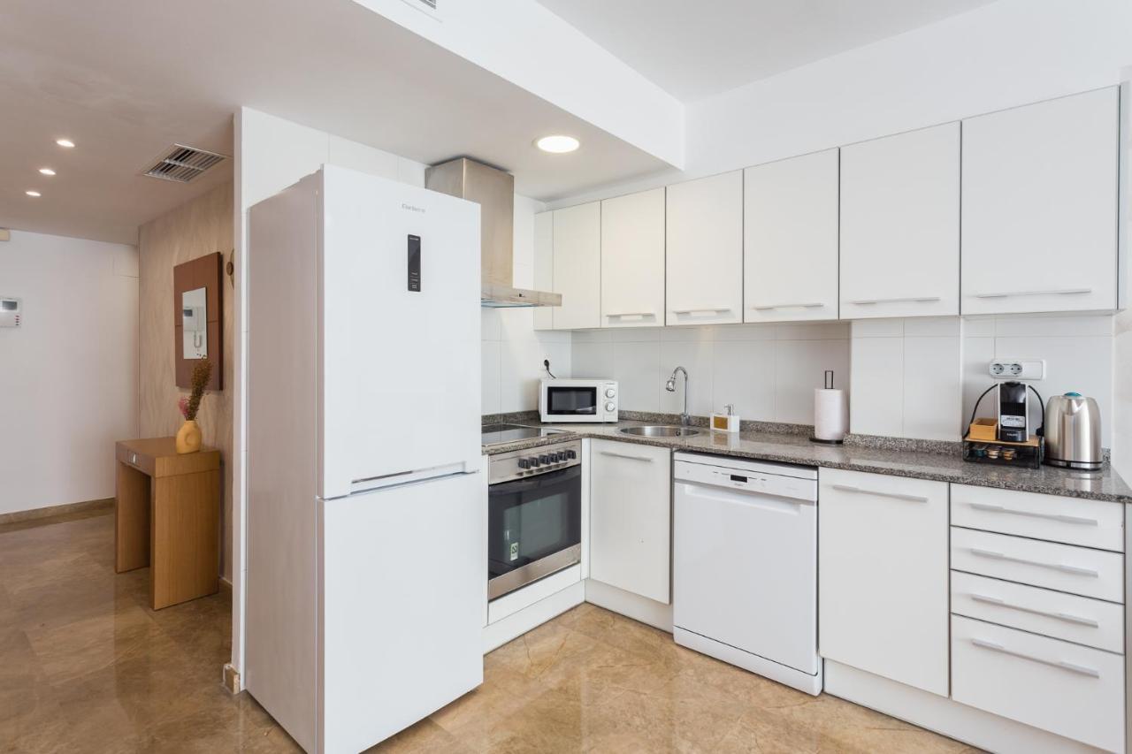 Piso Familiar Cerca Del Centro, Ac Y Wifi Gratis Apartment Valencia Ngoại thất bức ảnh