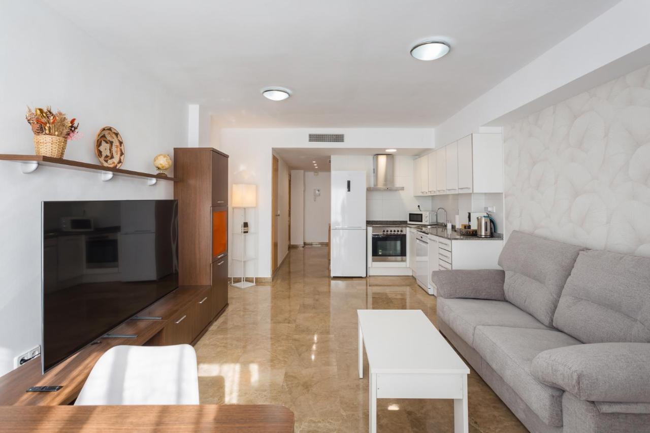Piso Familiar Cerca Del Centro, Ac Y Wifi Gratis Apartment Valencia Ngoại thất bức ảnh