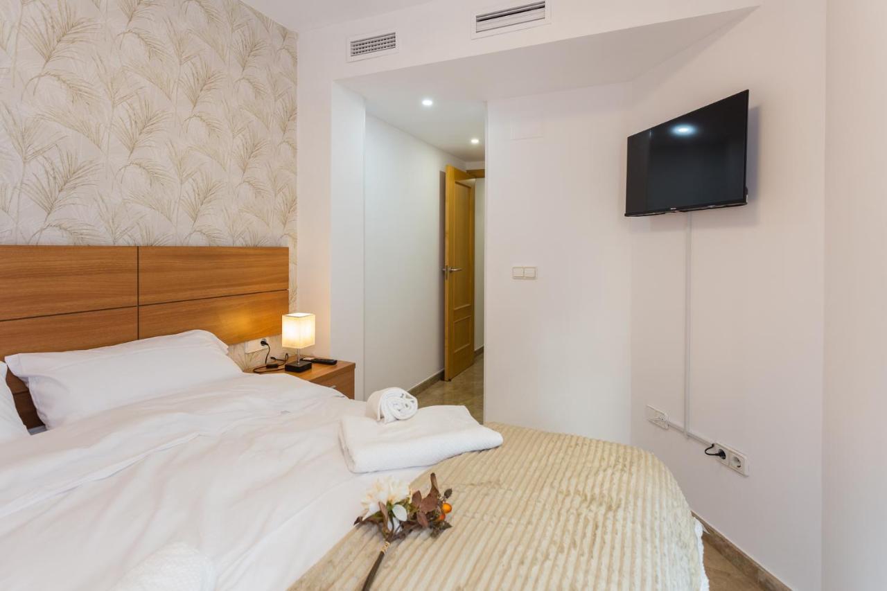 Piso Familiar Cerca Del Centro, Ac Y Wifi Gratis Apartment Valencia Ngoại thất bức ảnh
