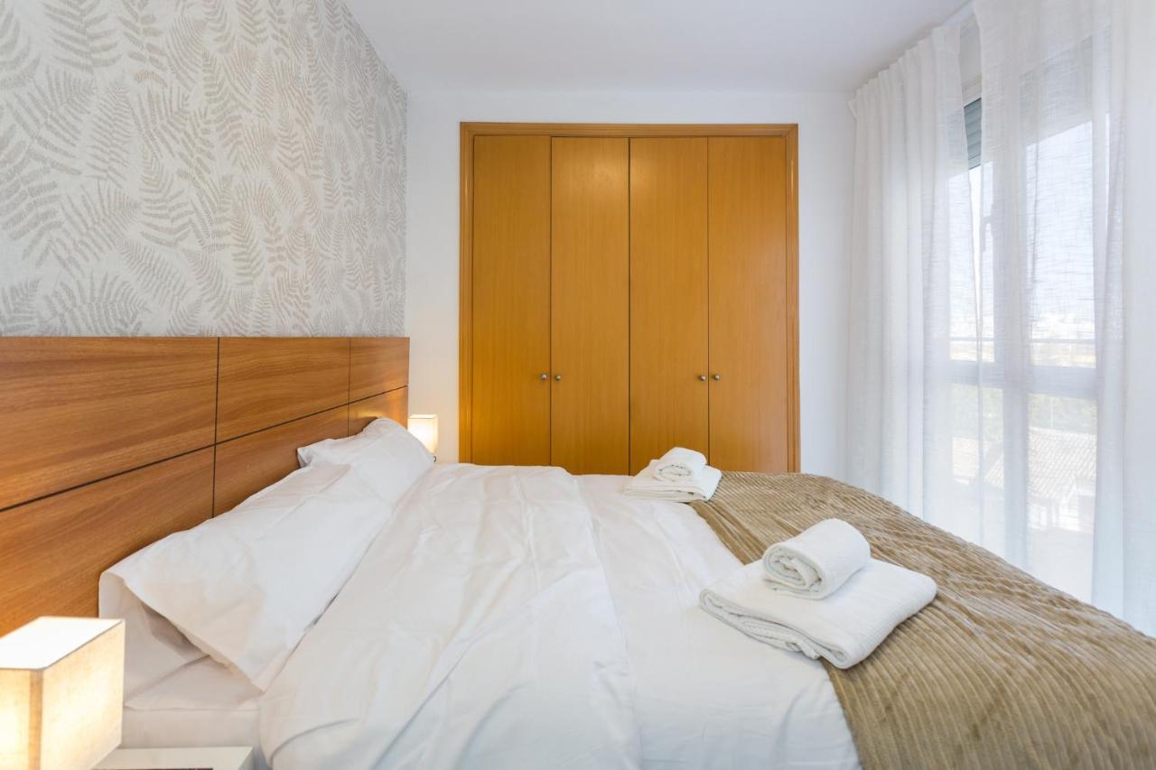 Piso Familiar Cerca Del Centro, Ac Y Wifi Gratis Apartment Valencia Ngoại thất bức ảnh