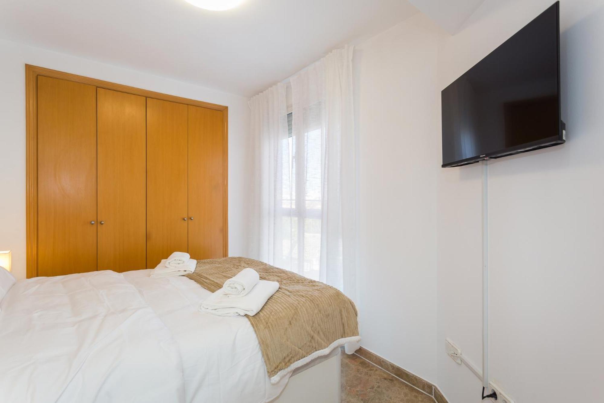 Piso Familiar Cerca Del Centro, Ac Y Wifi Gratis Apartment Valencia Ngoại thất bức ảnh