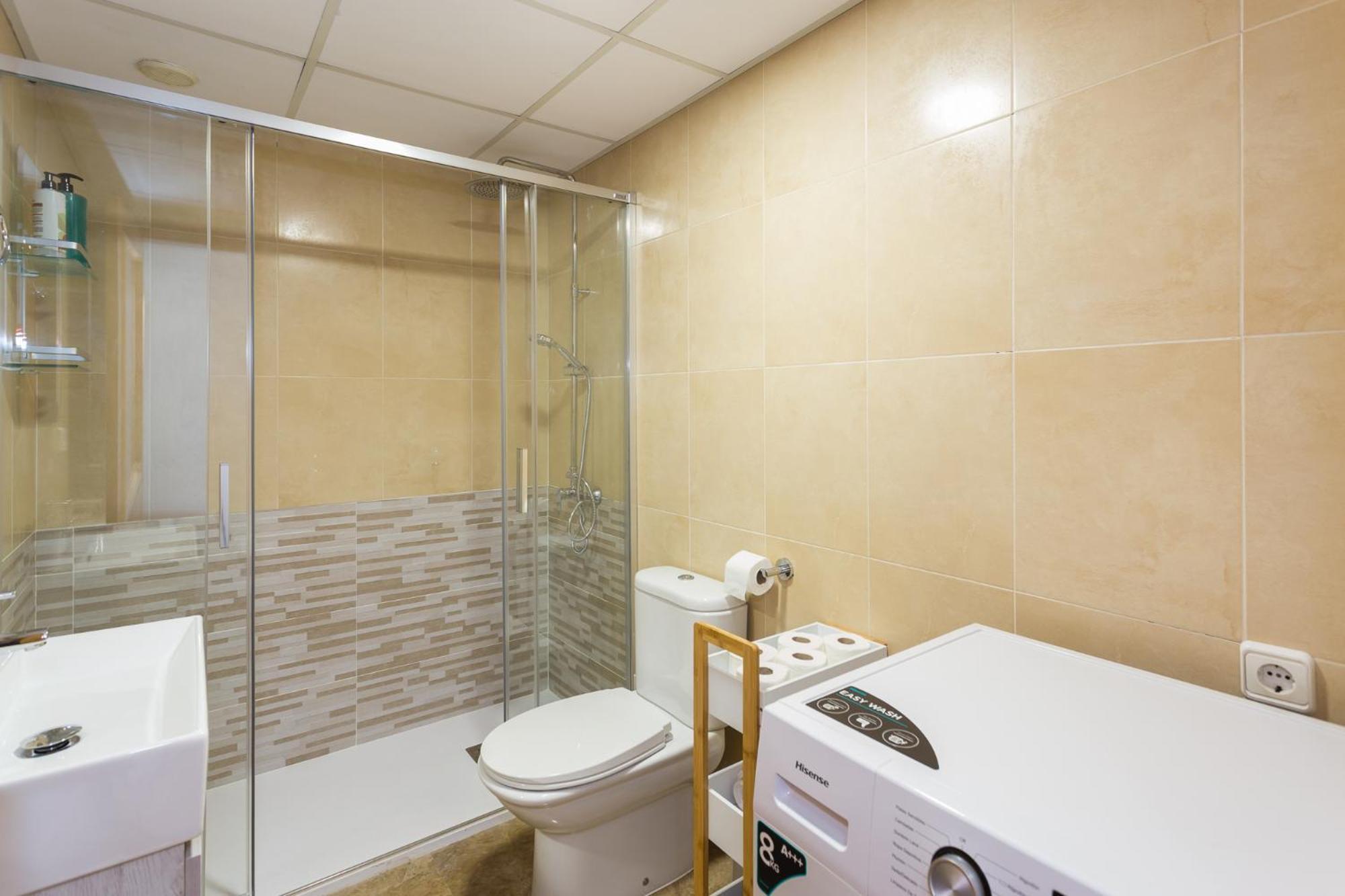Piso Familiar Cerca Del Centro, Ac Y Wifi Gratis Apartment Valencia Ngoại thất bức ảnh