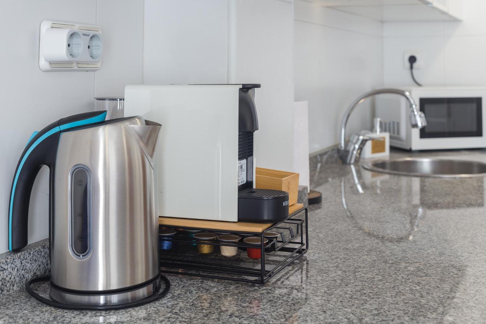 Piso Familiar Cerca Del Centro, Ac Y Wifi Gratis Apartment Valencia Ngoại thất bức ảnh